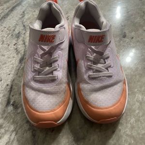 Girls Nike size 2.